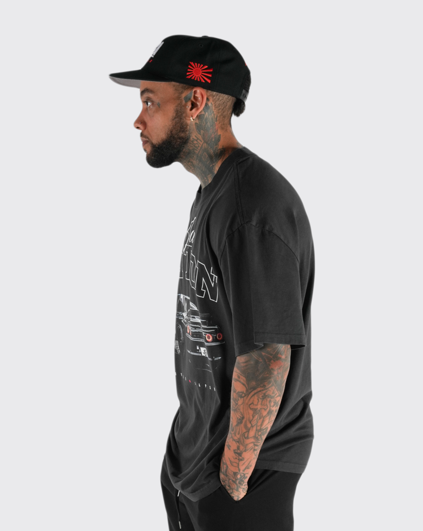 R32 Oversized Vintage Tee